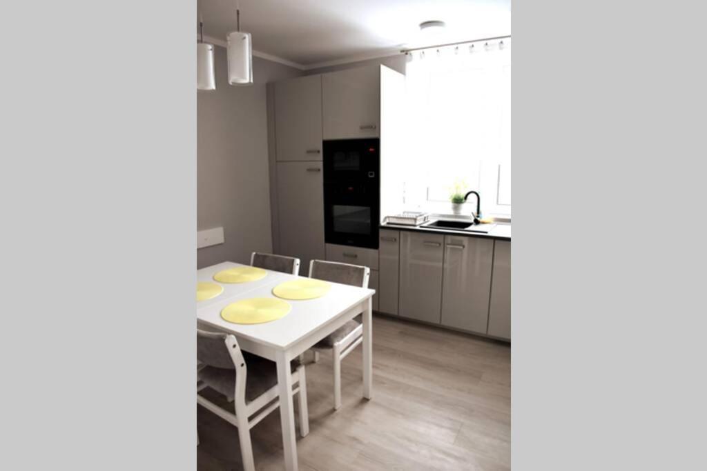 Modern Apartment In Tarnów Zewnętrze zdjęcie